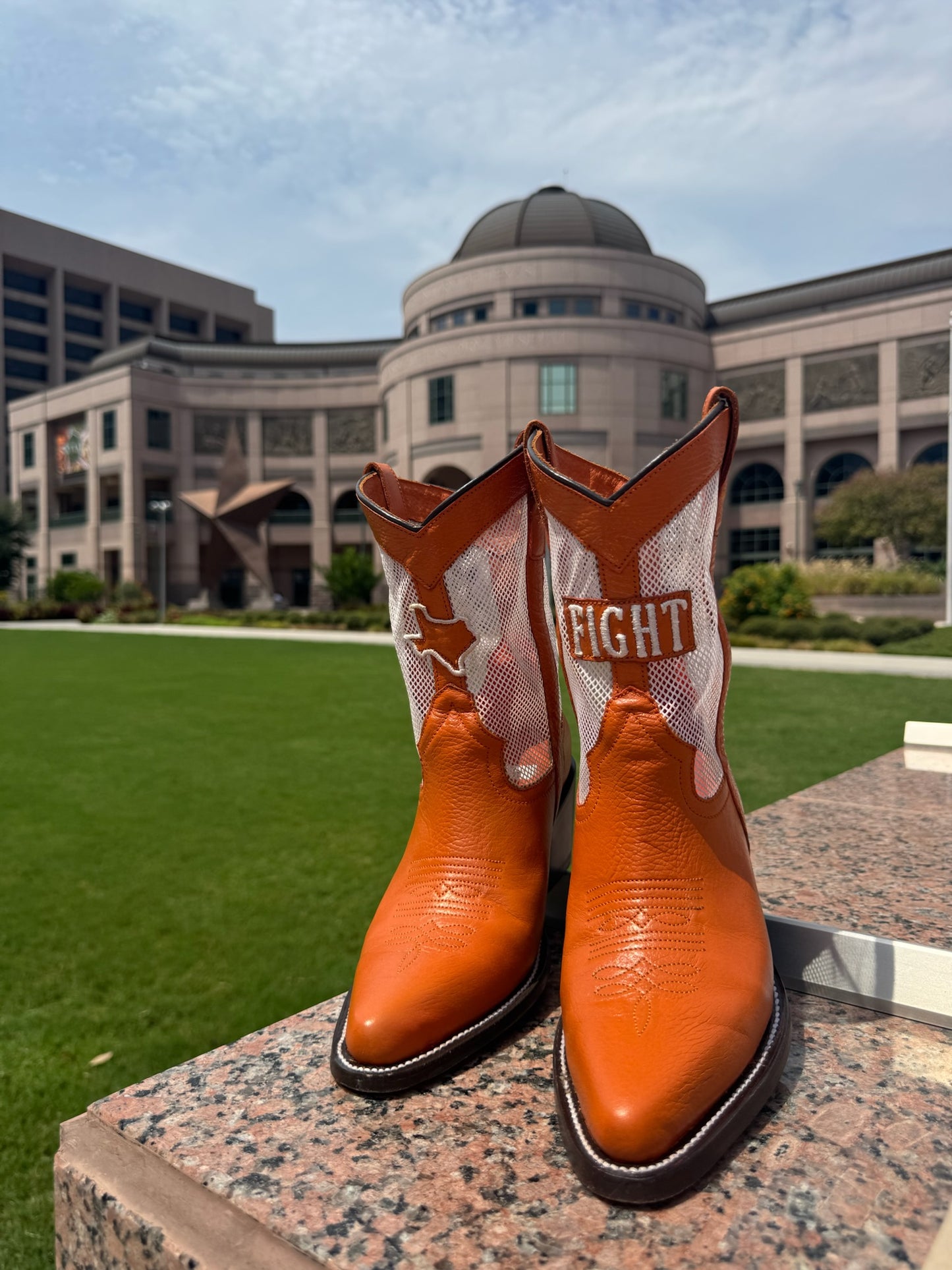 Women's Texas Trucker Hat Boots
